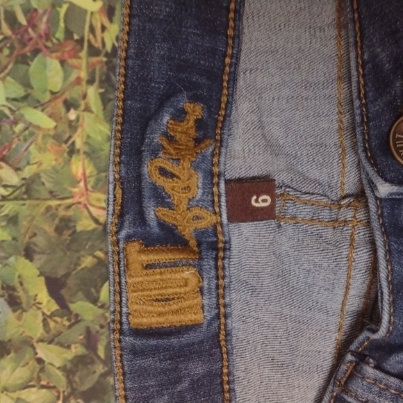 KUT from the kloth jeans size 6 - Picture 2 of 4